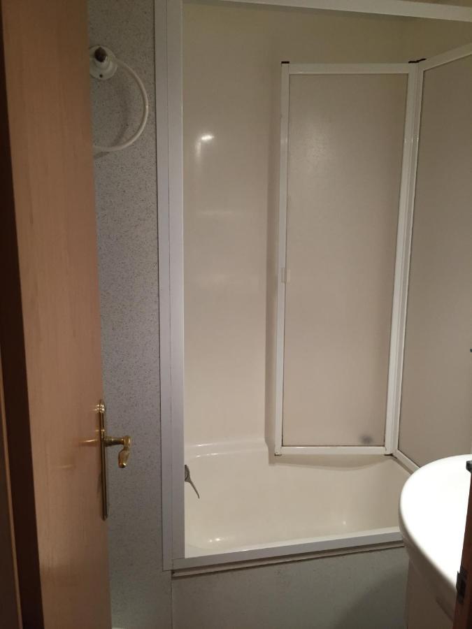Mobil-Home 4-6 Personnes Сен-Жюльен-ан-Борн Экстерьер фото